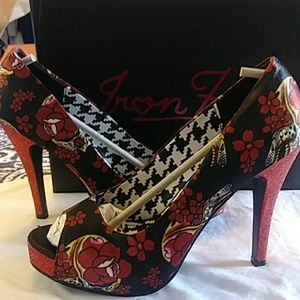 Iron fist heels. Skull and rose print